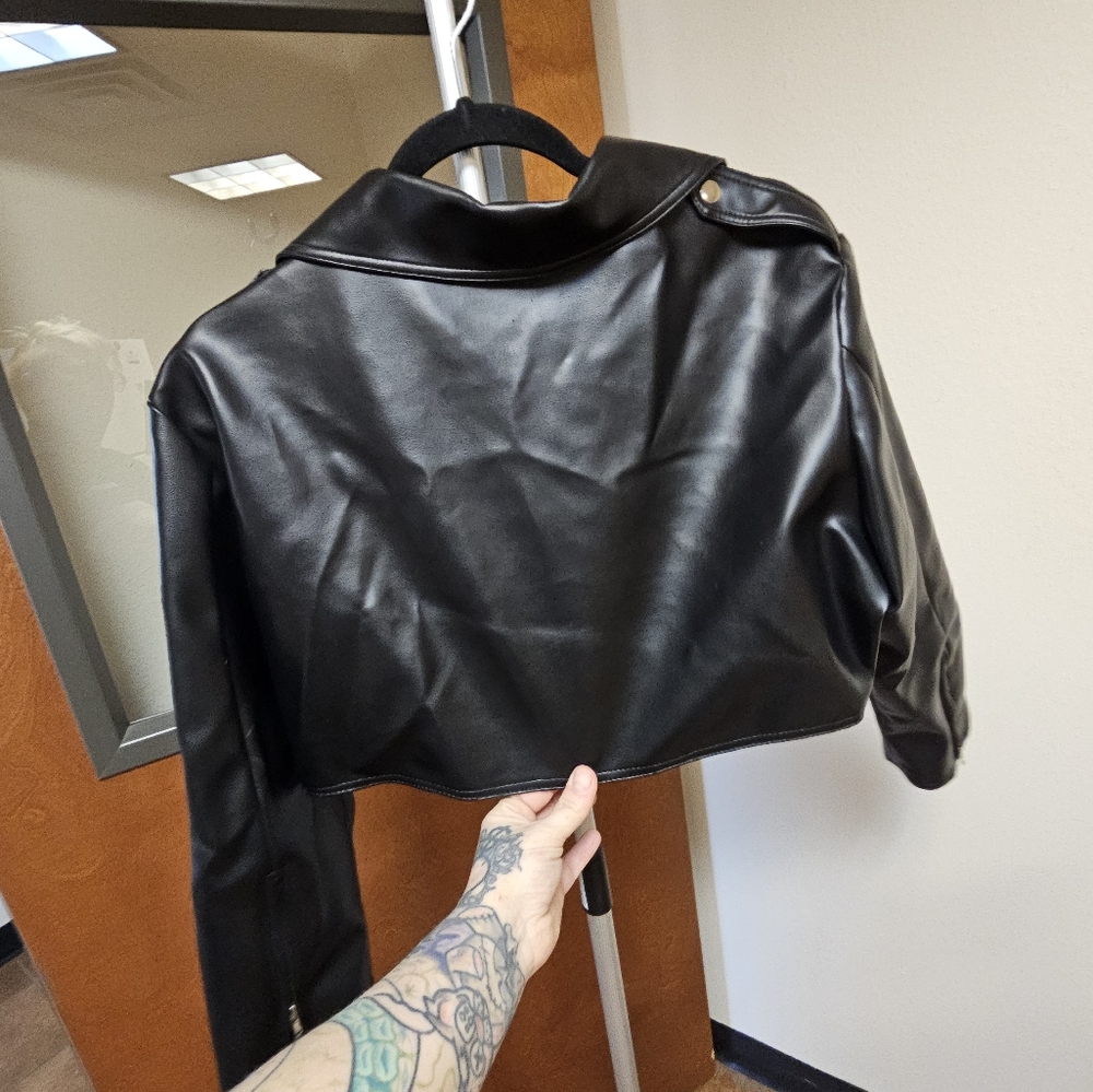 Deadly dames pin up girl clothing BLACK cropped moto jacket - Picture 3 of 6
